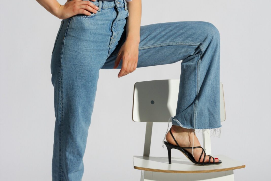 Comment porter les tendances jeans de 2025 avec style ?